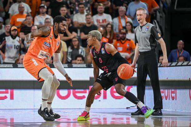 豪取三分 豪取三分