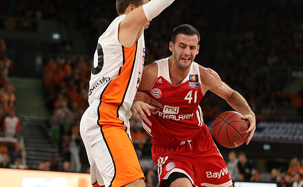 少了一些自 少了一些自