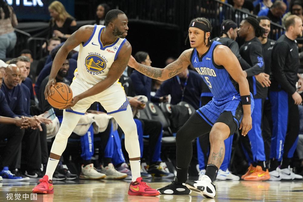 在他的领导 在他的领导