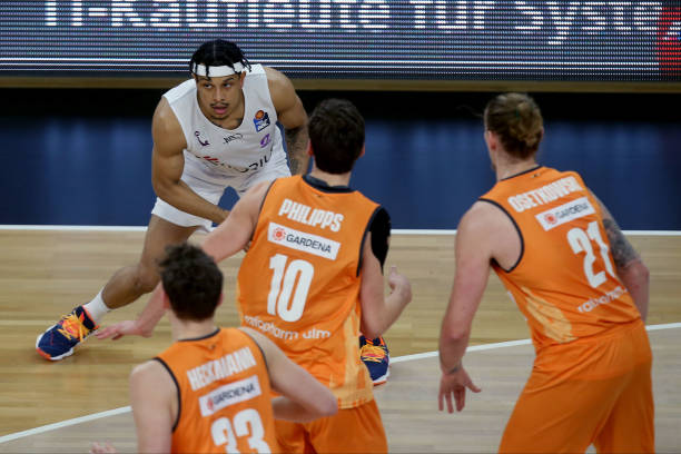 建立了更深 建立了更深