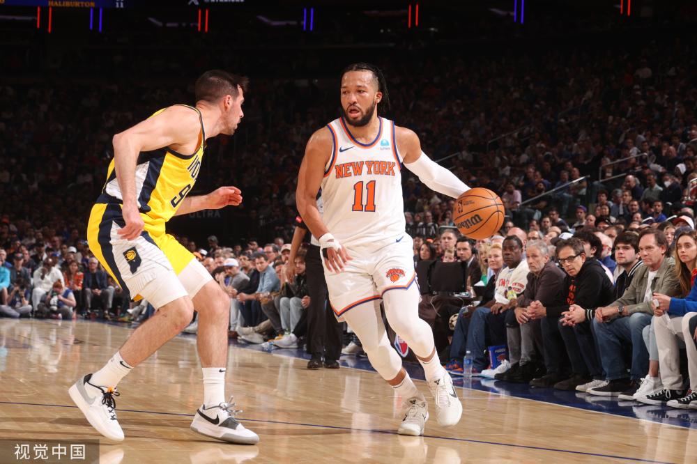 了鲜明的对 了鲜明的对